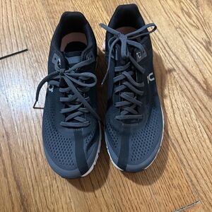 COPY - On cloud Cloudflow Rose and rock Tennis shoes